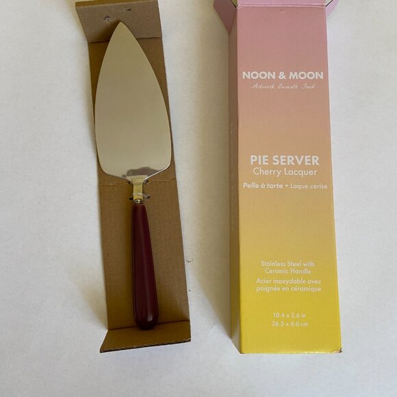 Noon & Moon Cherry Lacquer Pie Server - Picture 5 of 6